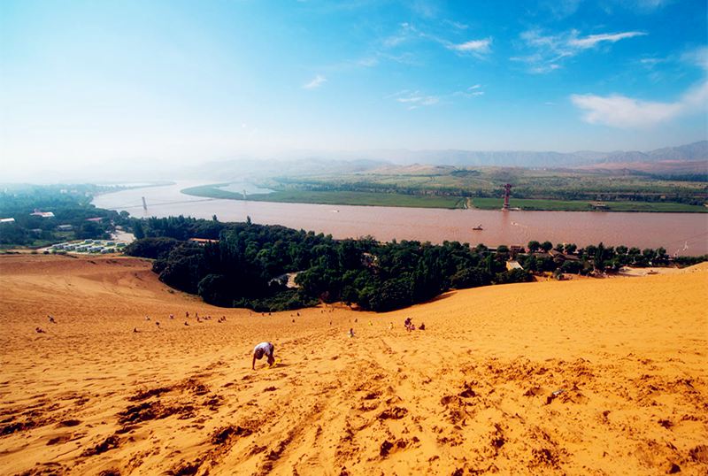 宁夏,丝绸之路璀璨明珠,开启绿色发展新篇章